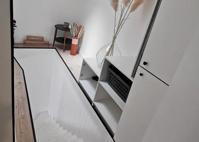 Holiday home Les Remparts De Caroline, Au Pied De La Cite.